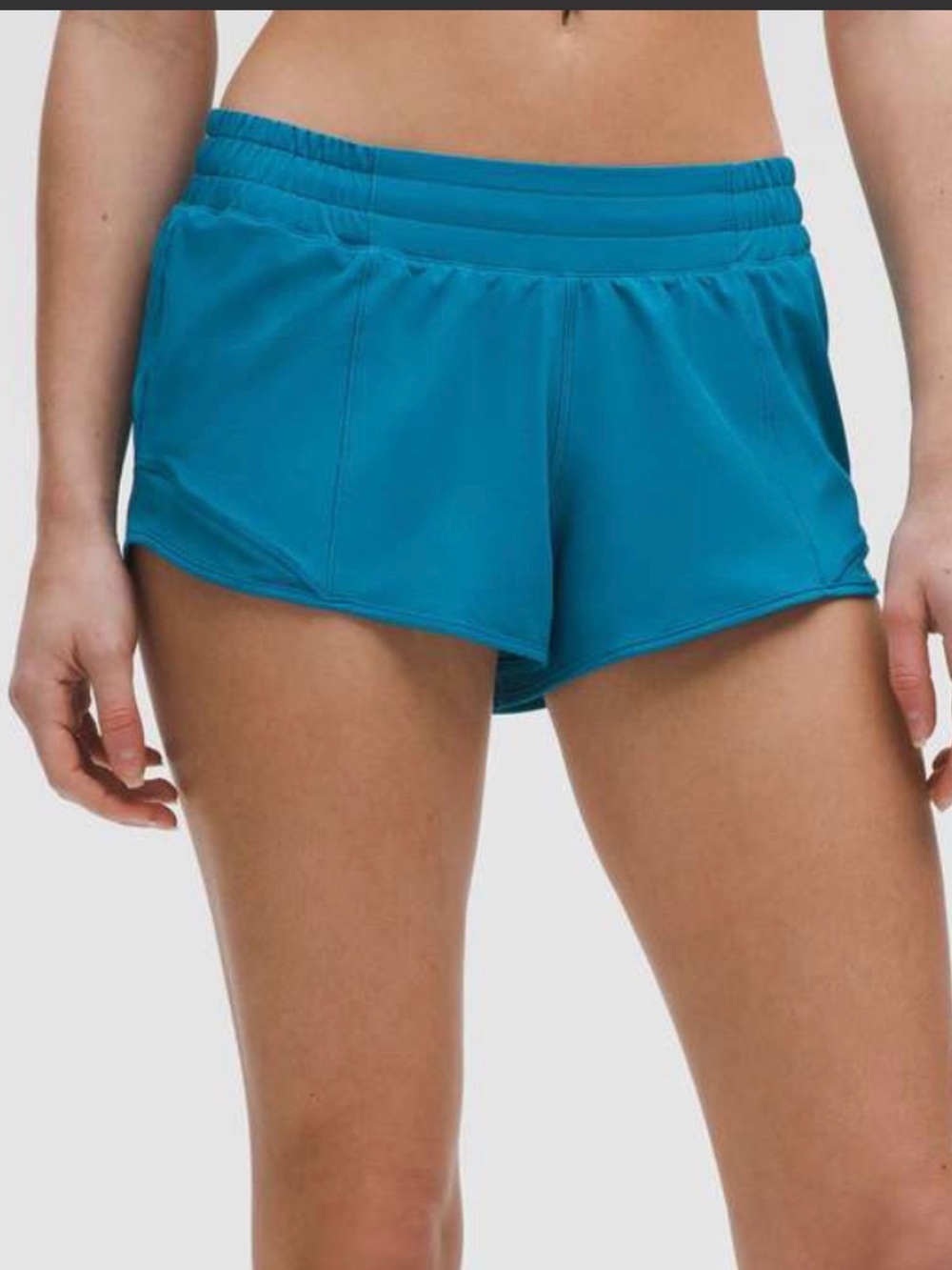 Women's LULULEMON Hotty Hot Low-Rise Lined Shorts 2" Blue Size 14